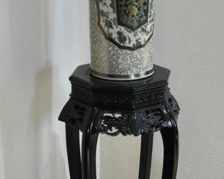 JungDiningLargeUrn