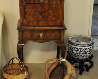 Mountairy cabinet, baskets, Asian fish bowl with stand