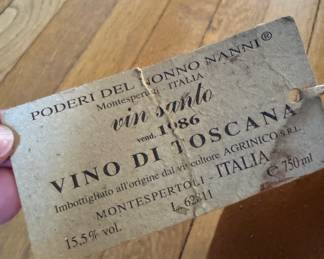 Vintage "Vin Santo, Vino Di Toscana" Wine Bottle. Photo 3 of 3.