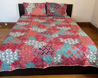 Queen Size Platform Bed - 2 Available. One Black & One White Frame Available. Photo 1 of 2.