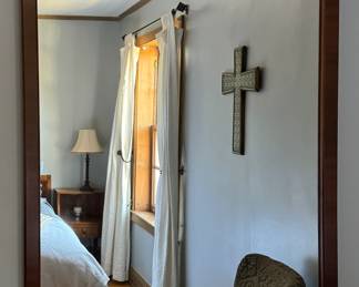 Vintage RWay Neoclassical Grantham Mirror. Needs Repair. Measures 33" x 42". Photo 1 of 3.