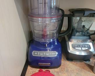 Kitchen Aide food processor and Ninja food processor new! $75