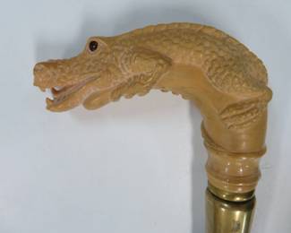 Alligator cane