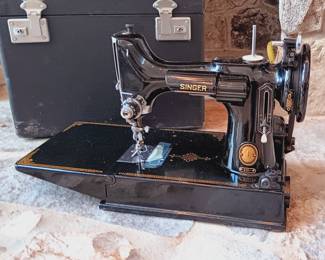 Singer Feather weight sewing machine with case...