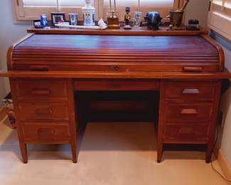 Antique oak roll-top desk...