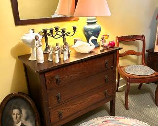 Oak chest 