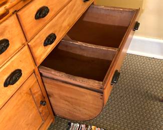 Sowbelly drawer 