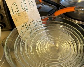 Cool set of measuring bowls 