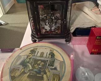 Tin, lantern