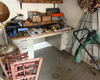 Desk , tools 