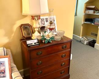 Writing chest 