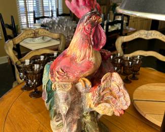 Large rooster 