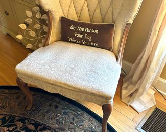 Cream tufted chair 