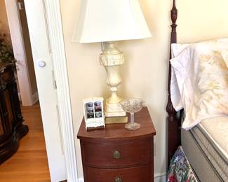 Mahogany nightstand 