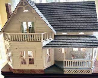 Dollhouse 
