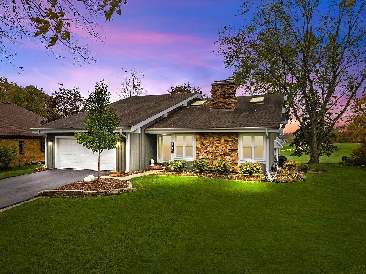 Beautiful Estate Sale Home in Cress Creek on the Golf Course 