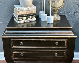 This is a wonderful bombe chest!