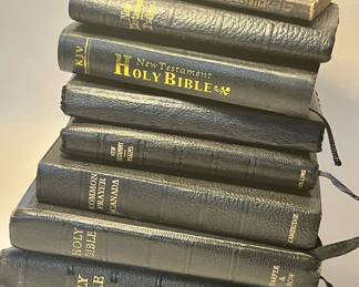 Vintage small black bible lot