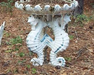 CONCRETE VINTAGE SEAHORSE BIRD BATH