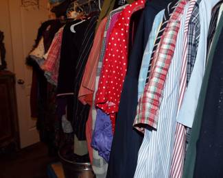 CLOTHES, SHOES AND HANDBAGS