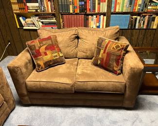Art Van Loveseat