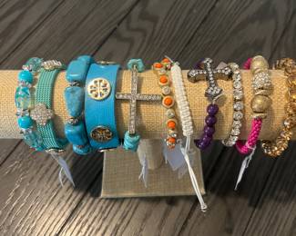 Pre-owned bracelets