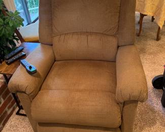 Lazboy -Lifting Recliner that heats and massages