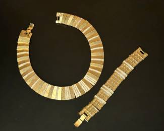 Choker necklace with matching bracelet