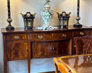 Beautiful Federal revival style sideboard by Hickory Chair Furniture of the early 1990s.