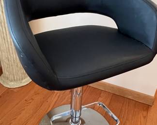 Adjustable barber-style chair