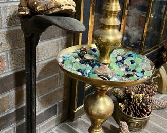 Cast iron cobbler's anvil and other decor
