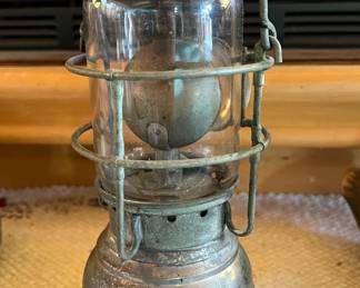 Miner's lantern