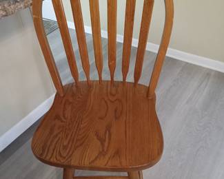 Set of 3 wood barstools 