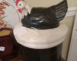 Vintage Hen canister