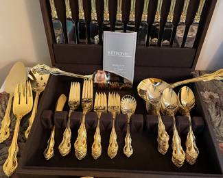 Gold tone flatware 