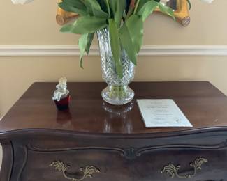 WATERFORD VASE.  AMAZING 