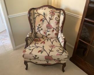 VERY NICE SIDE CHAIR