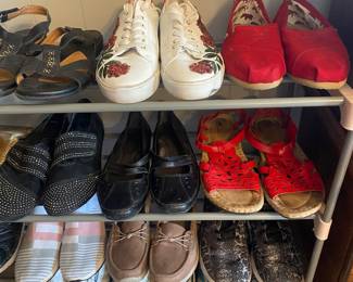 Shoes appx size 9.5