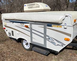 Pop-up camper