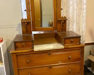 Antique Eastlake dresser 