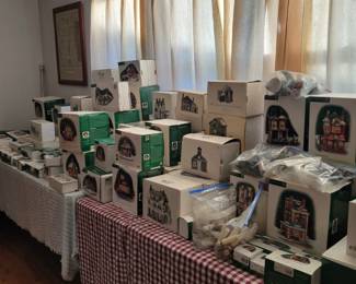 Dept. 56 New England Village and Christmas in the City