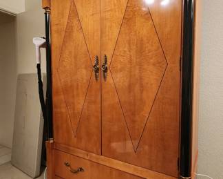 Thomasville Grand Classics Collection Empire Armoire