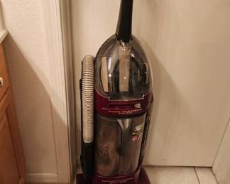 Hoover Bagless Windtunnel with Twin Chamber System