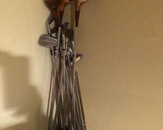 Golf Clubs 