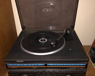 Magnavox Stereo Turntable 