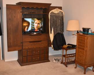 Primary Bedroom Overview