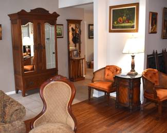 Entry/Living Room Overview