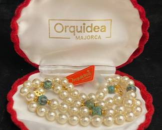 NWT VTG Orquidea Majorca Genuine Pearls & Vintage Original Case / Tags