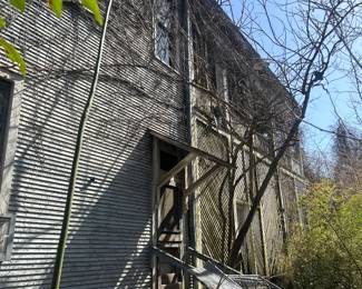 view of exterior of house