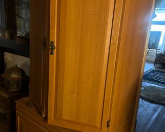 four door cont. cabinet